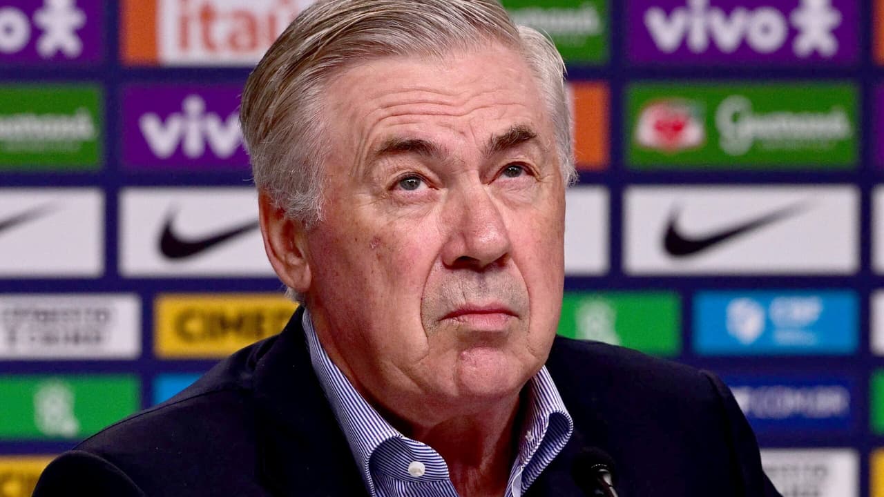 Vanderson é cortado e lateral do Botafogo é convocado por Ancelotti