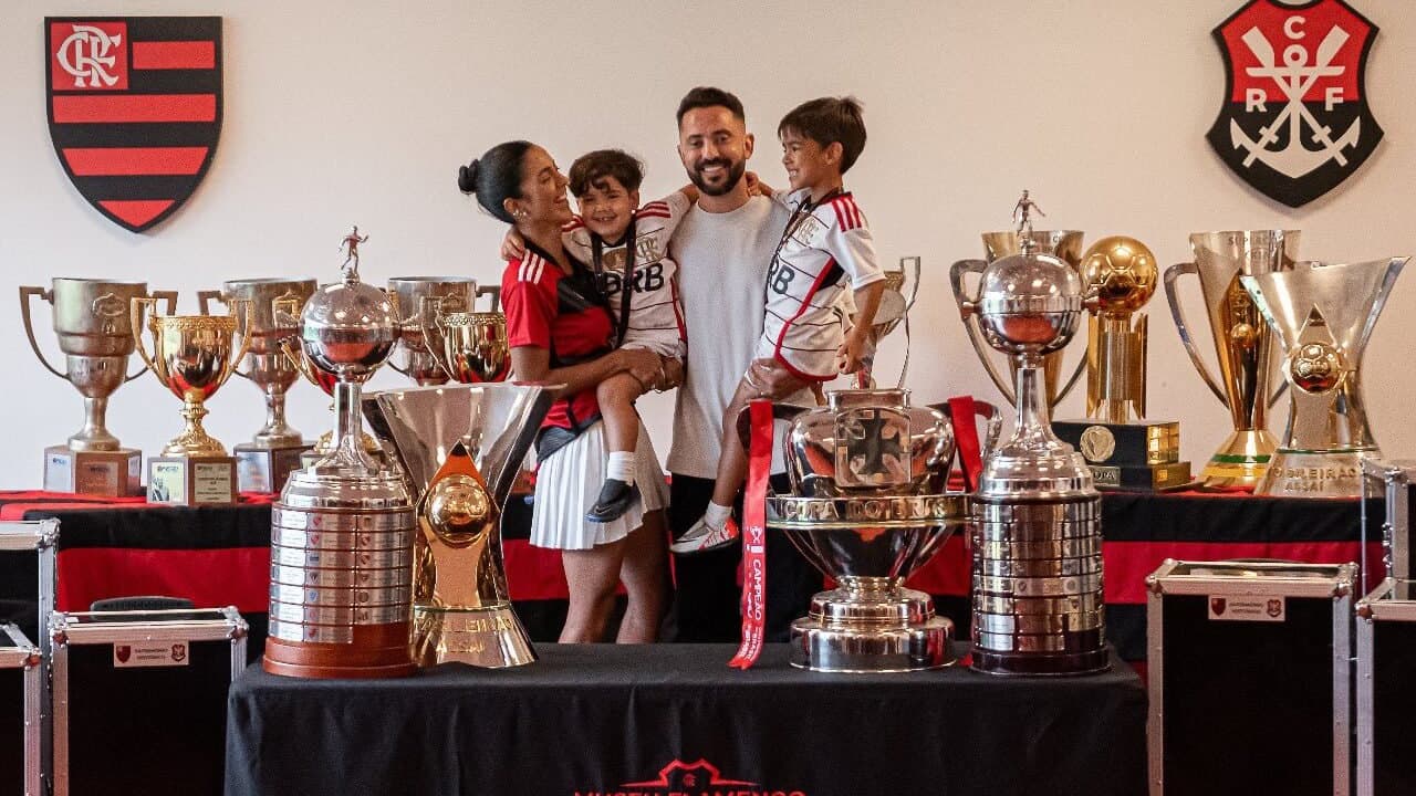 Força, Everton Ribeiro! Flamengo e Nação se unem em solidariedade ao craque
