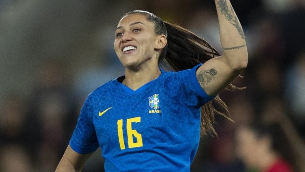 Seleção feminina apresenta novidades com Palmeiras e Corinthians em destaque