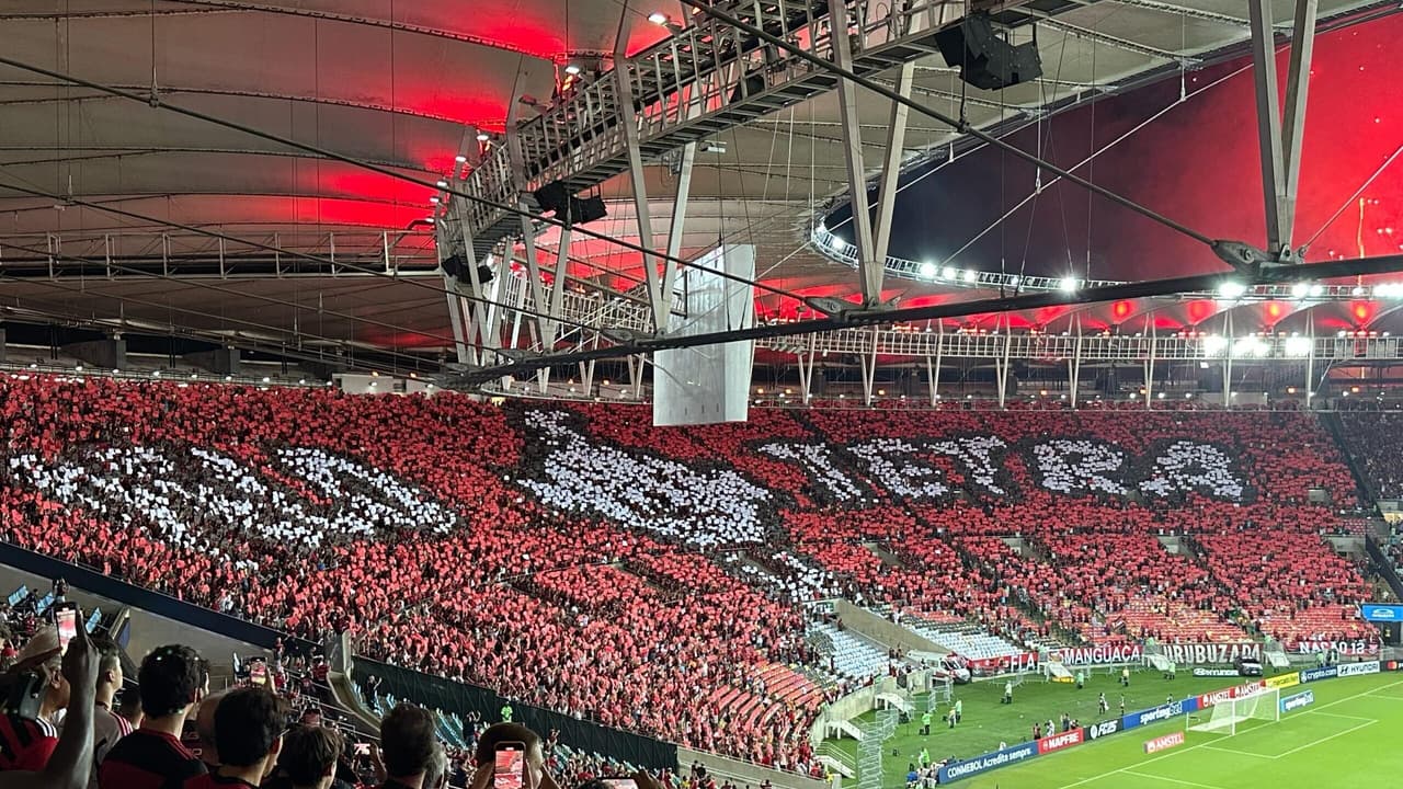Com ingressos esgotados, torcida do Flamengo prepara festa para partida contra o Racing