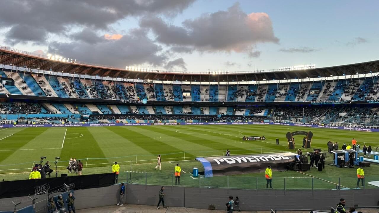 Imprevisto em Racing x Flamengo: torcedores reagem às dificuldades enfrentadas na Libertadores
