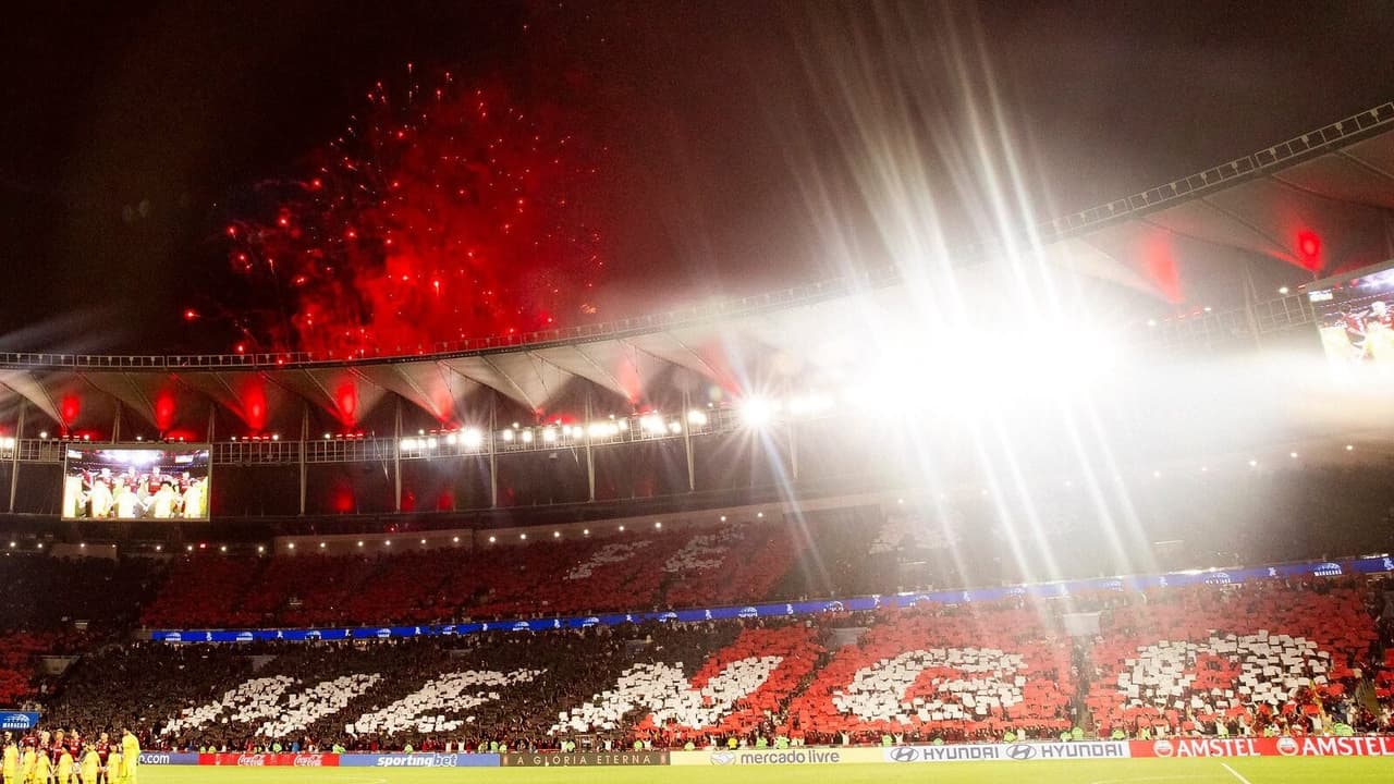 Flamengo celebra 130 anos com festa, novidades e camisas históricas