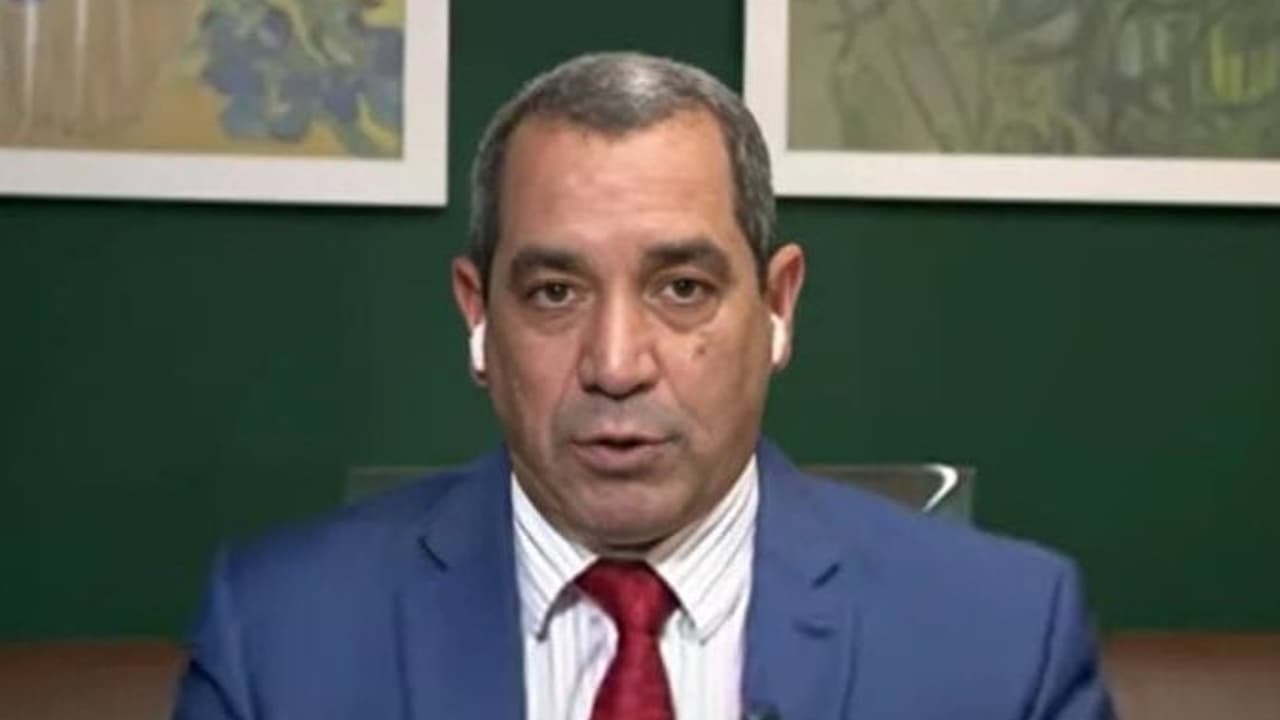 Zinho revela favoritismo em jogo e destaca opiniões de especialistas sobre a partida