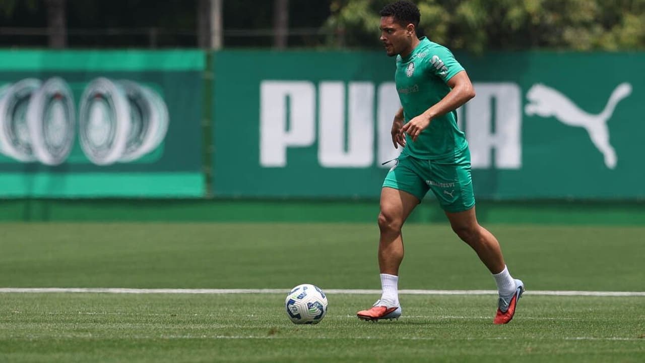 Vitor Roque se declara ao Palmeiras e surpreende após convocação para Seleção: 
