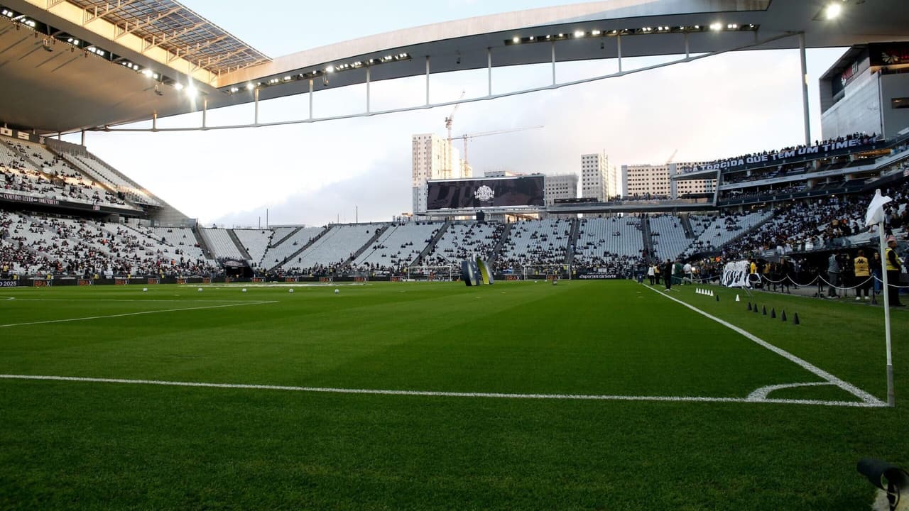 Corinthians enfrenta momento difícil com pior desempenho na Neo Química Arena no Brasileirão
