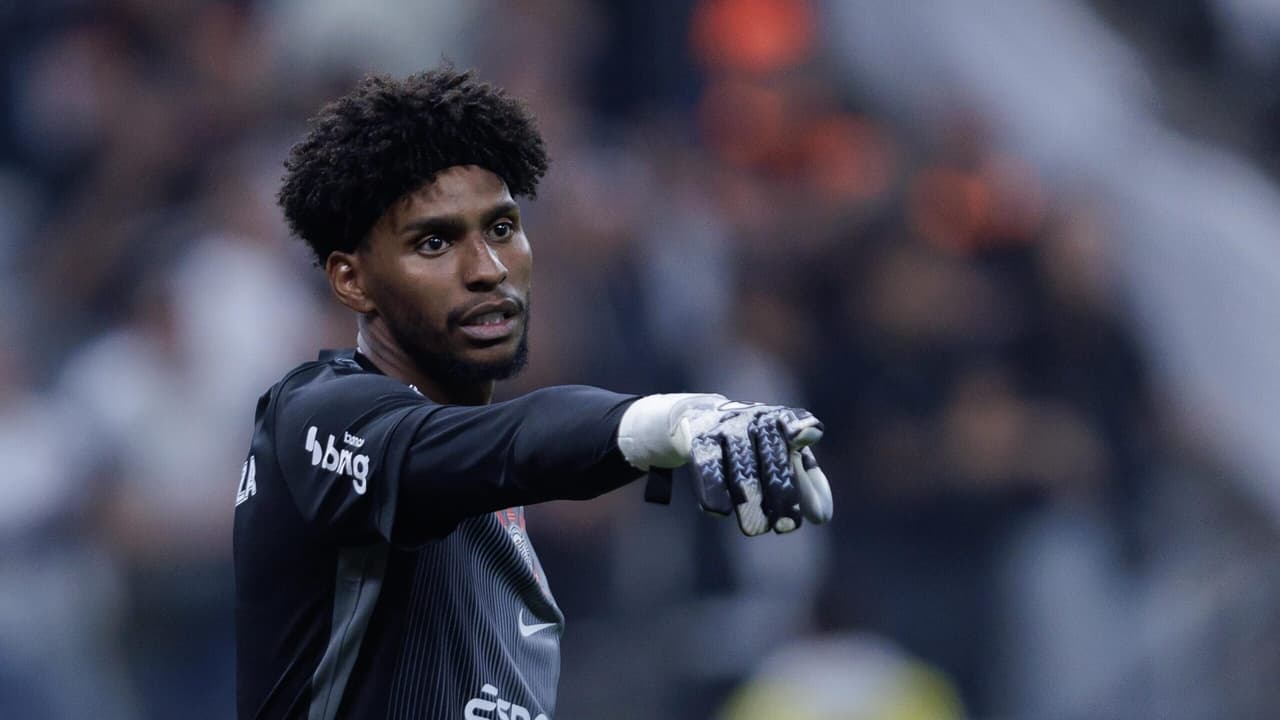 Corinthians adota cautela em meio a desfalques, e Hugo Souza é dúvida contra o Cruzeiro