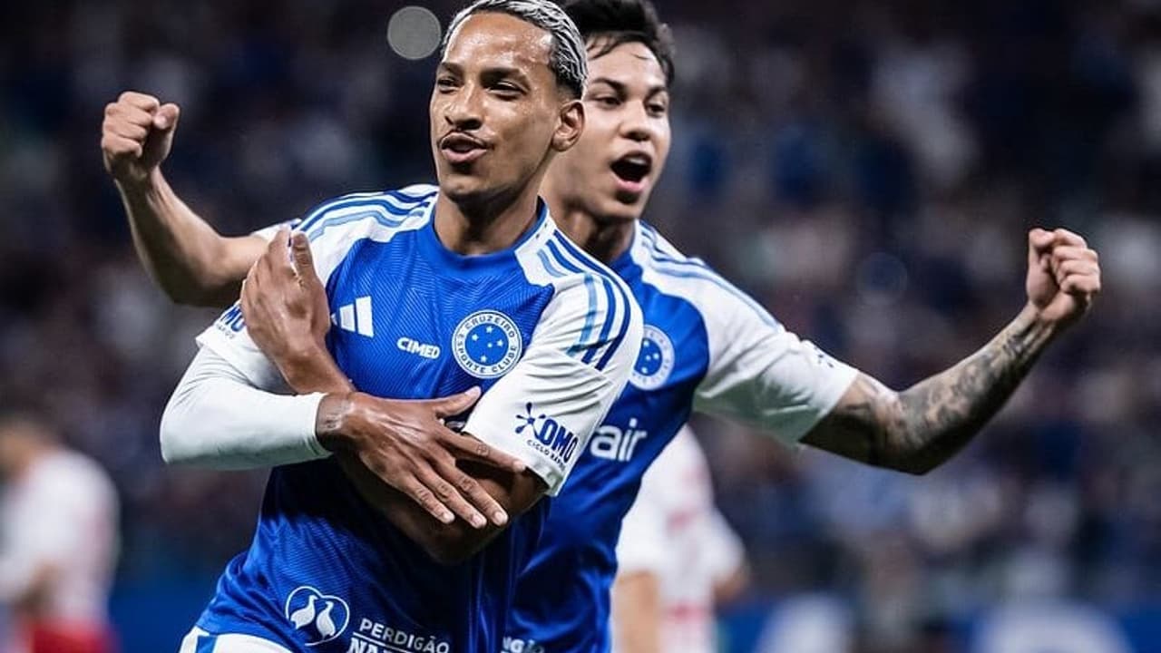 Cruzeiro desafia o Corinthians em busca de vaga no G5, com força máxima na escalação