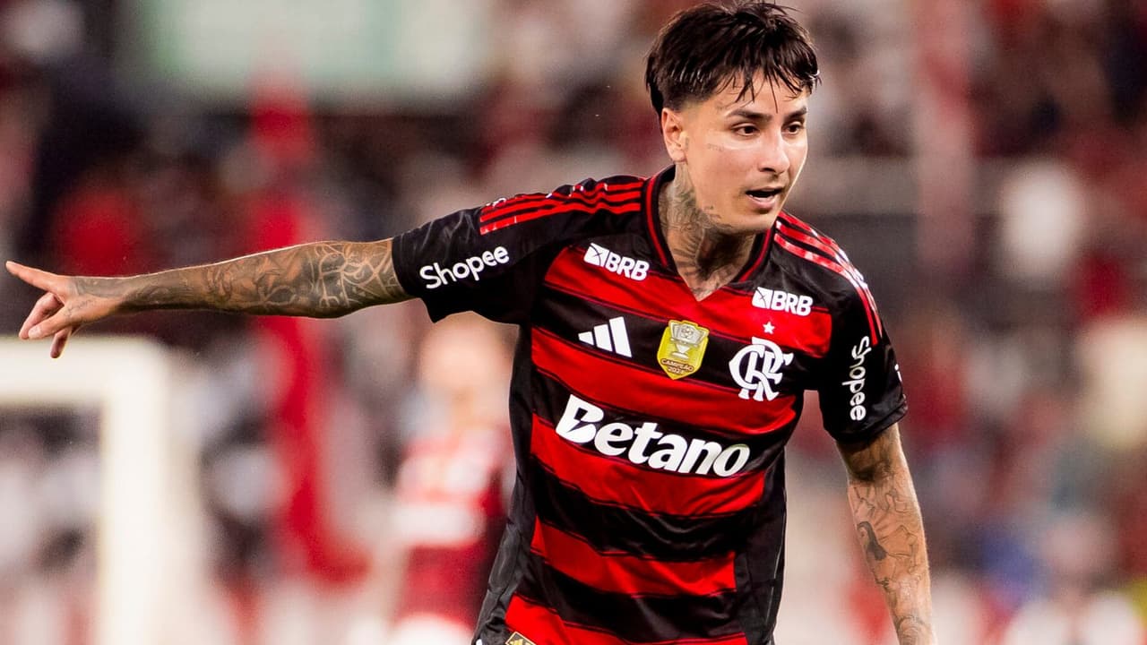 Pulgar em foco: polêmica marca confronto entre Palmeiras e Flamengo, ex-árbitros analisam lance decisivo