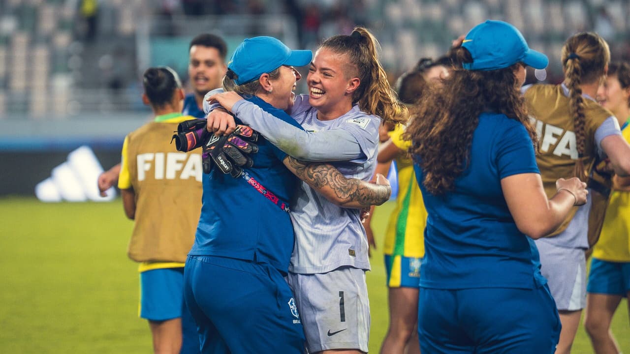 Goleira do Corinthians brilha na Copa do Mundo sub-17 e Web celebra: 