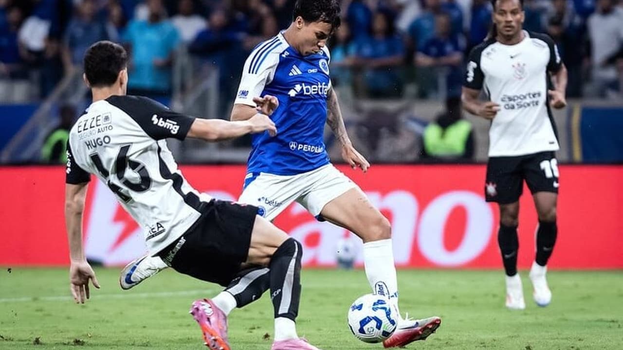 Kaio Jorge brilha, marca dois e Cruzeiro atropela Corinthians em 3 a 0 no Mineirão