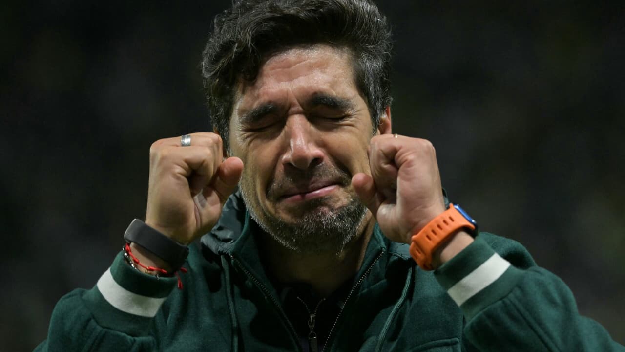 Torcedores do Flamengo reagem à atitude de Abel após vice do Palmeiras: 