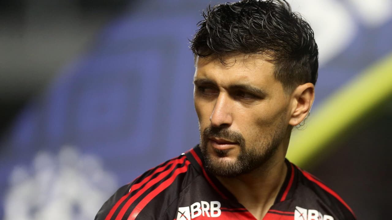 Flamengo: Arrascaeta bate Cano e Suárez e mira recorde de Gabigol