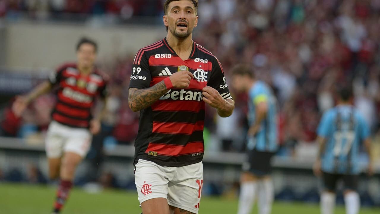 Dependência de Arrascaeta se confirma: Flamengo apresenta números alarmantes sem o craque em campo