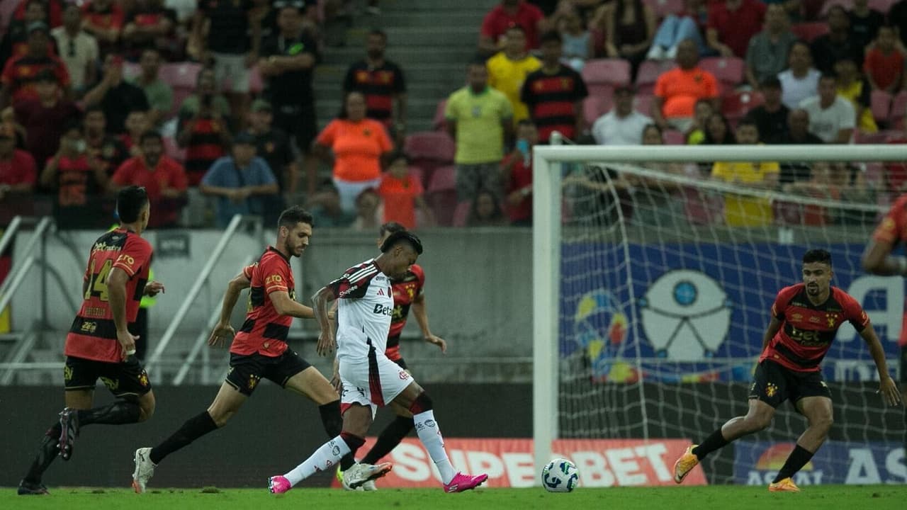 Torcedores do Flamengo reagem com indignação à falha de dupla em gol do Sport: Vergonha!