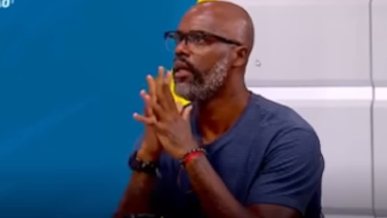 Grafite analisa favoritismo entre Palmeiras e Flamengo: 