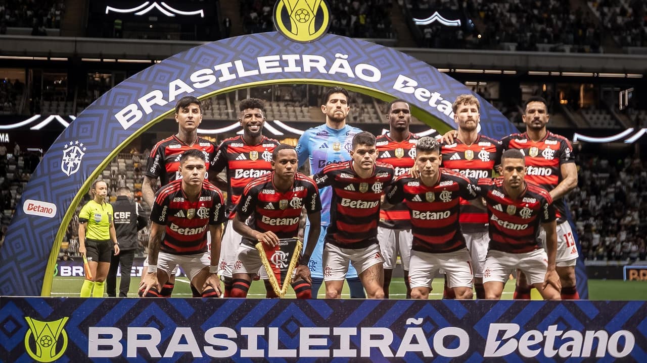 Flamengo revela lista de jogadores para a final da Libertadores; Pedro fica de fora e gera expectativa