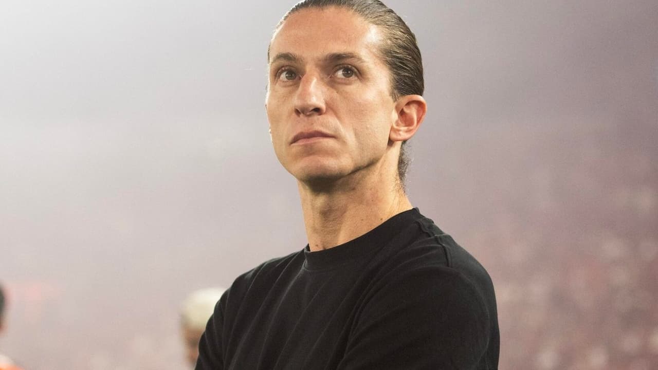 Filipe Luís altera formação do Flamengo para duelo decisivo contra o Santos na Vila Belmiro