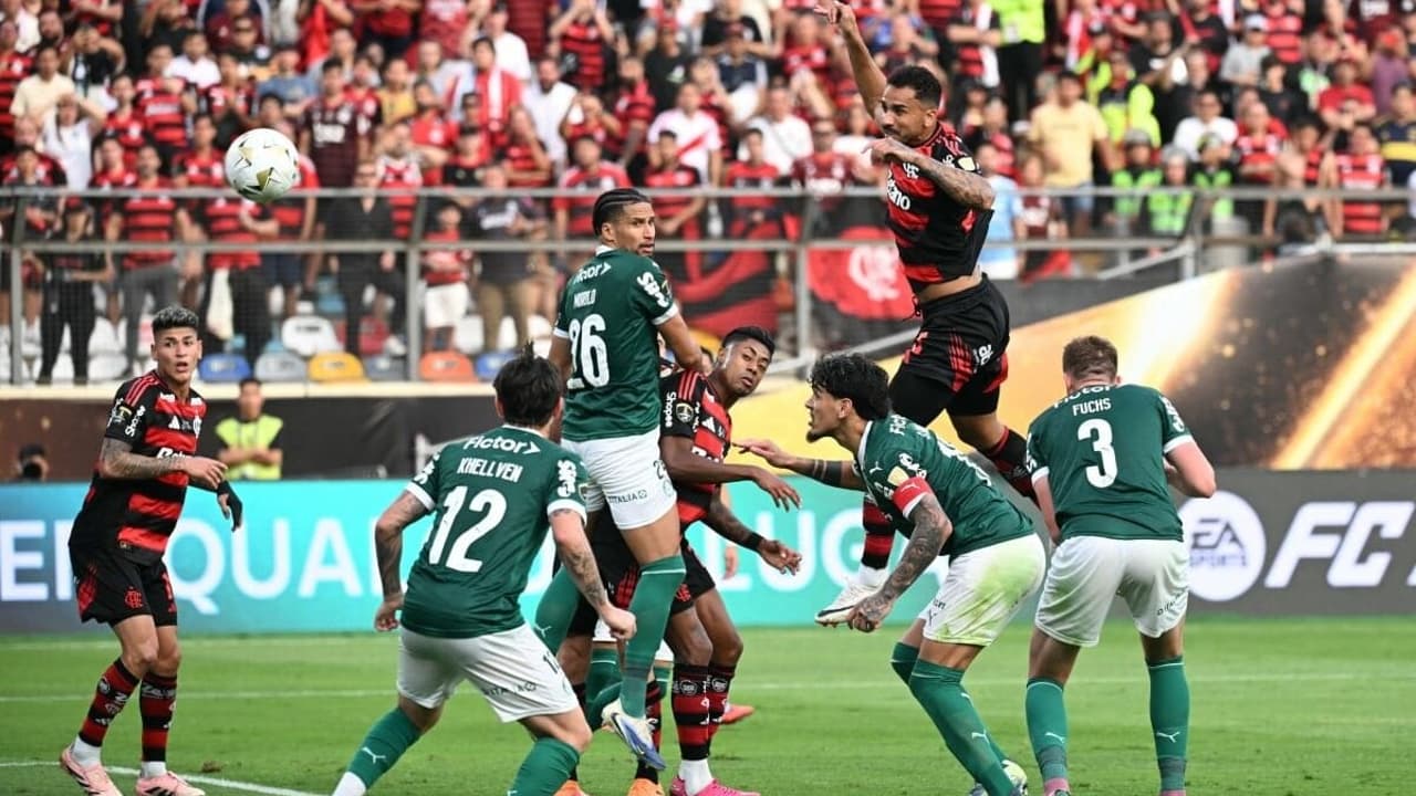 Torcedores reagem e culpam árbitro por falha crucial em derrota do Palmeiras para o Flamengo