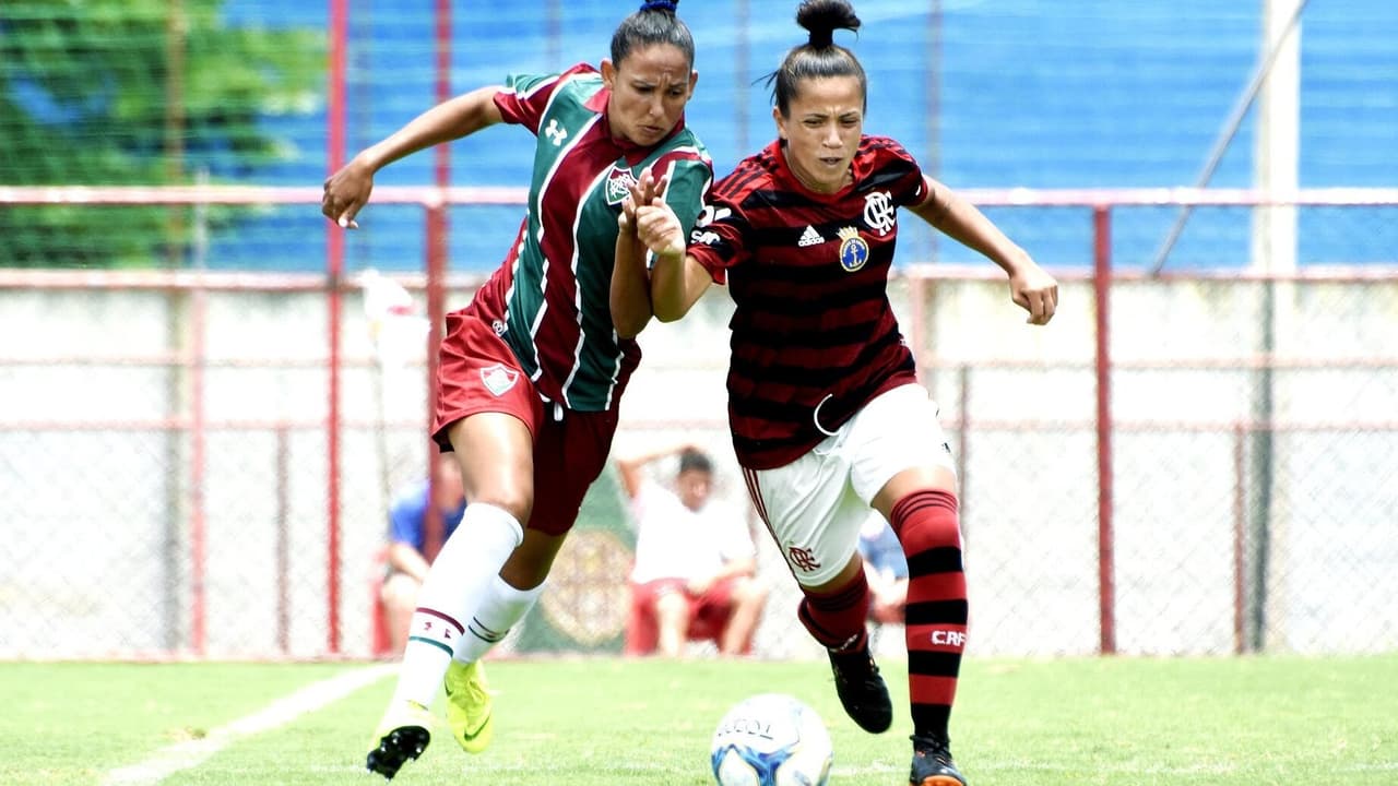 Flamengo e Fluminense se enfrentam na primeira final do Carioca Feminino, em dia de decisão histórica