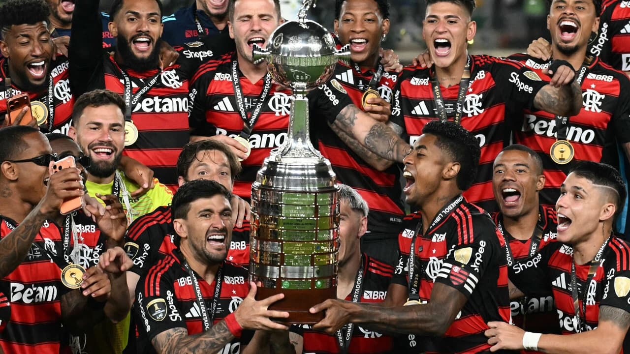 Torcida do Flamengo elege craque da final, que marcou sua história no clube