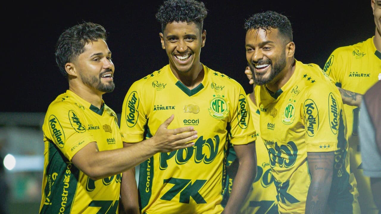 Gol do ex-Flamengo agita torcida em Mirassol: vitória crucial sobre o Palmeiras a um passo!