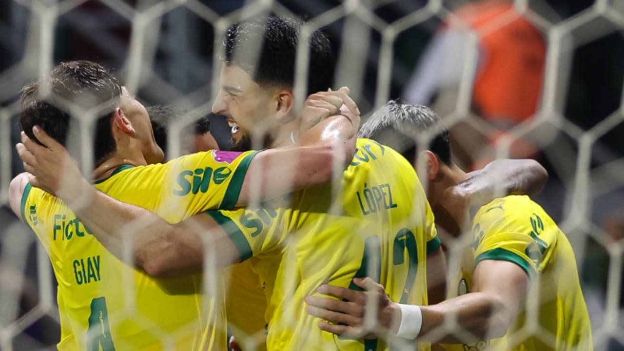 Palmeiras realiza venda recorde de ingressos contra o Santos; confira preços e acesso!