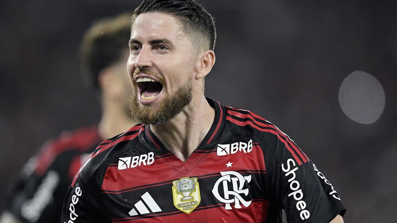 Jorginho brilha no Flamengo com 100% de aproveitamento em pênaltis, supera Arsenal em pouco tempo