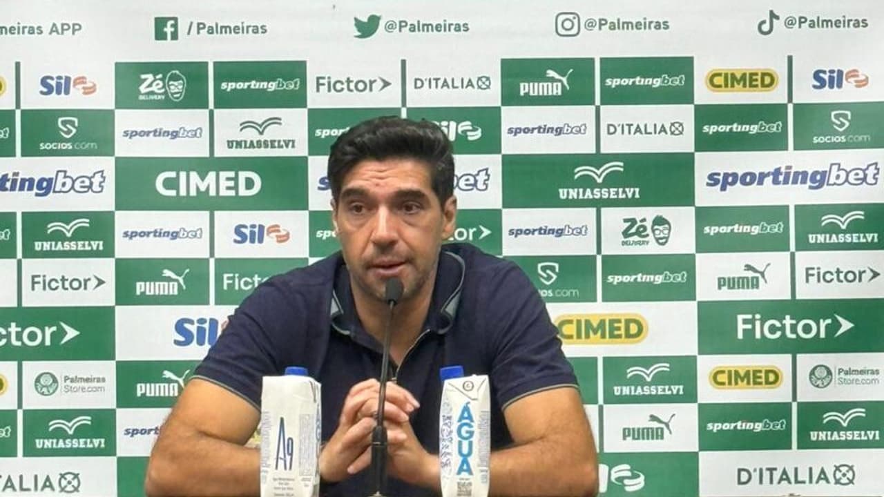 Abel critica limitação do Palmeiras após derrota e reafirma: 