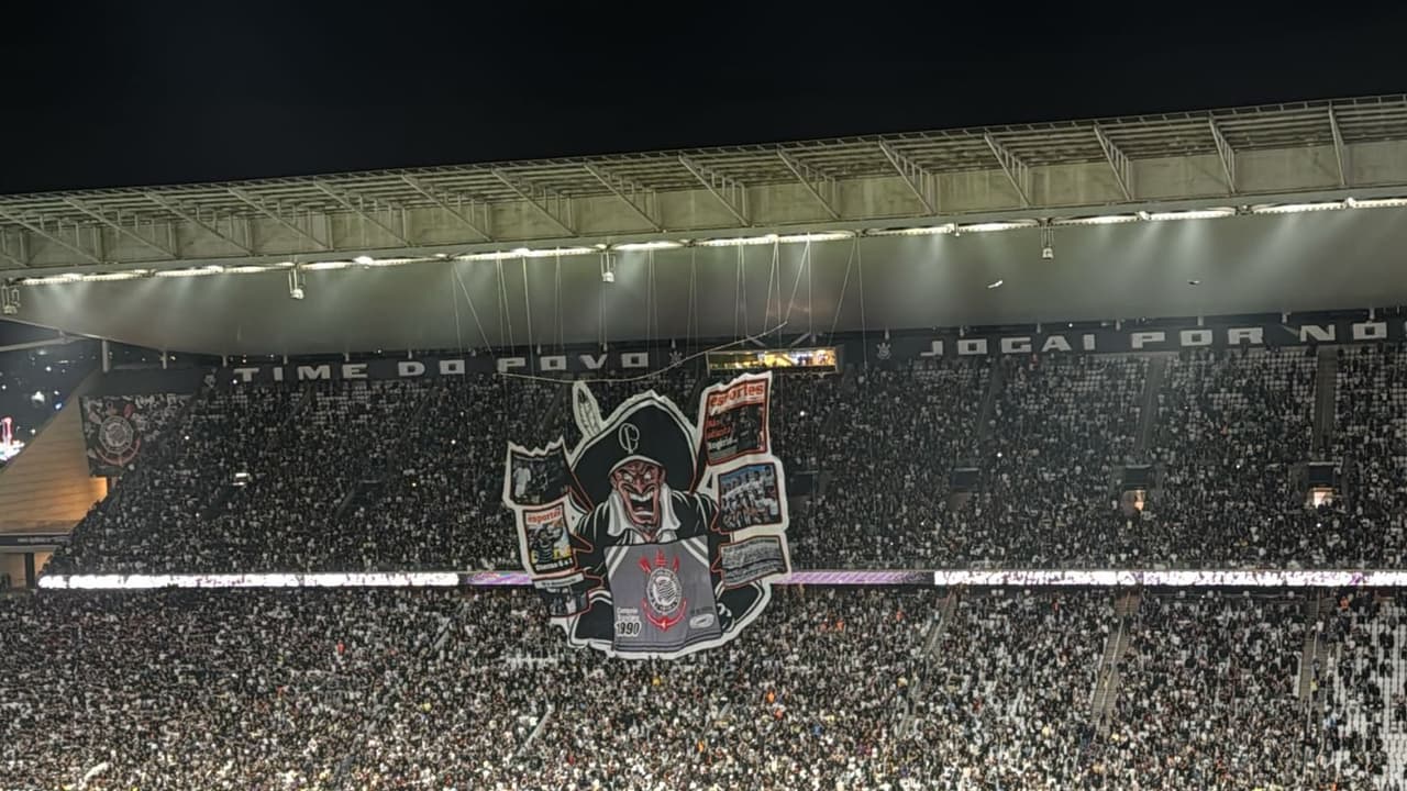 Corinthians provoca rival São Paulo com mosaico provocador antes do clássico Majestoso