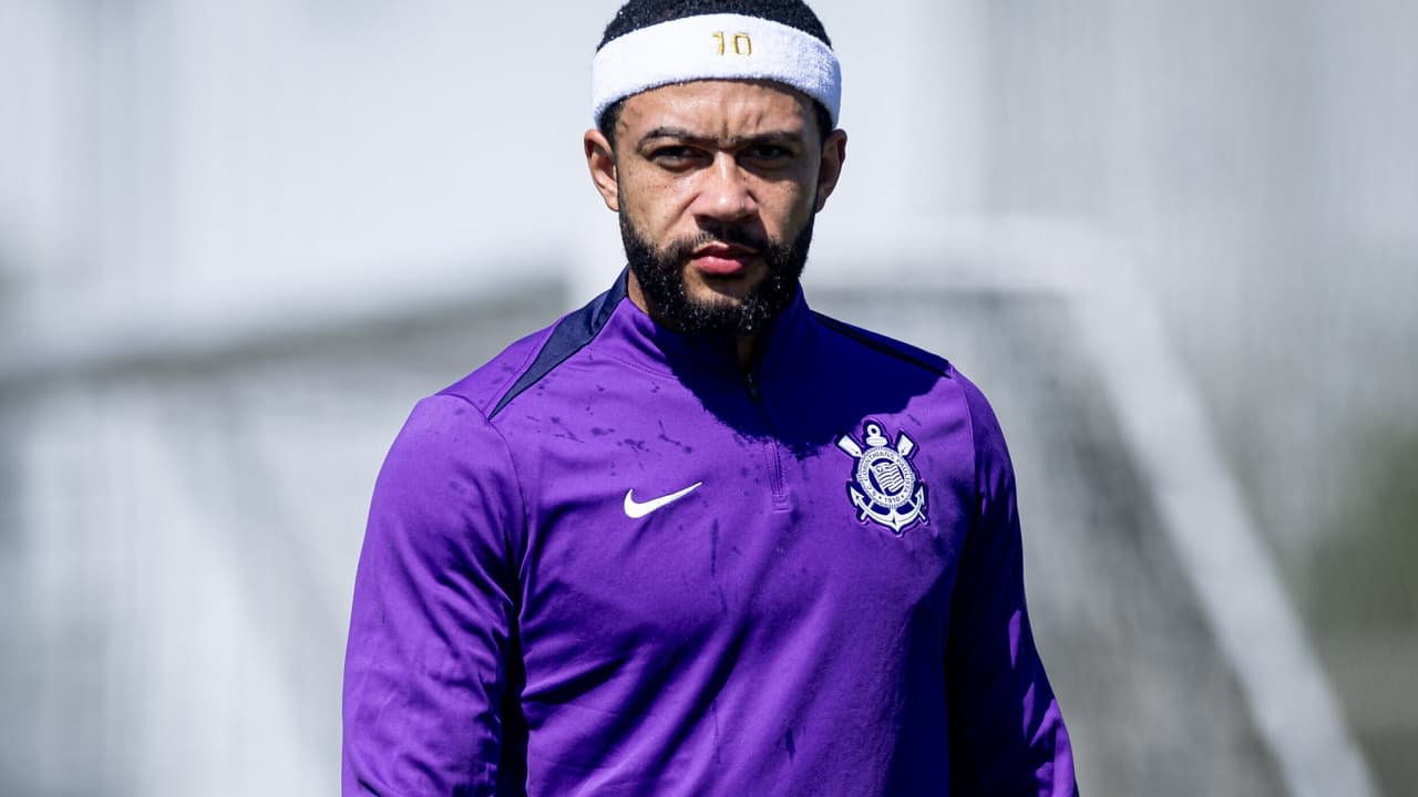Memphis dá sinais de incerteza no Corinthians: futuro em Curitiba está em jogo?
