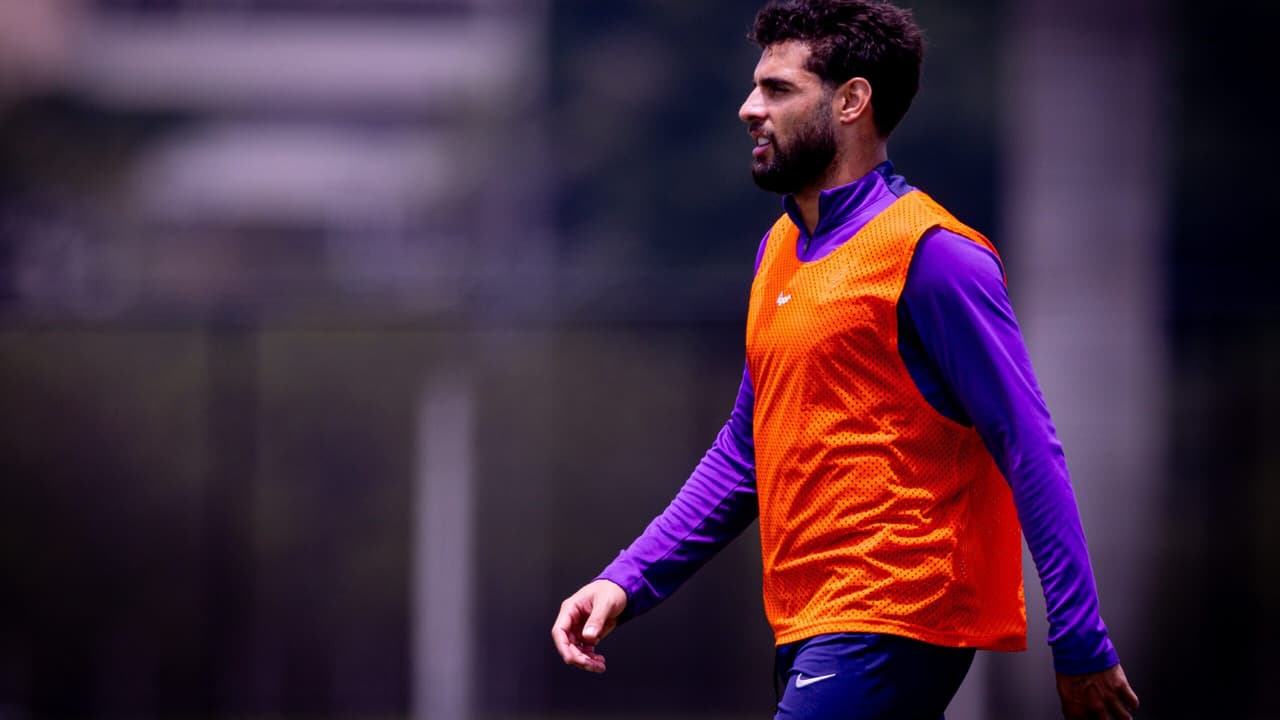 Corinthians intensifica preparação sob comando de Dorival Júnior, mirando jogo contra o Ceará