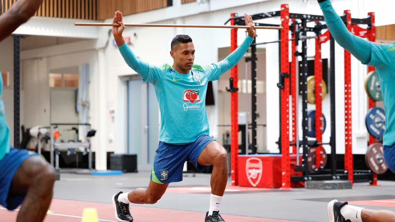 Alex Sandro sobre Libertadores: 'Torcida do Flamengo é maioria na Seleção'