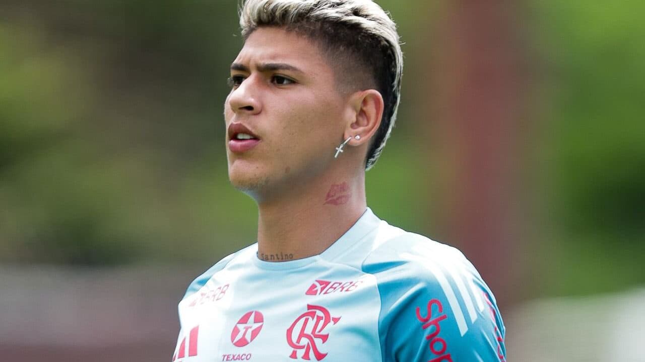 Vídeo de Carrascal em treino do Flamengo viraliza