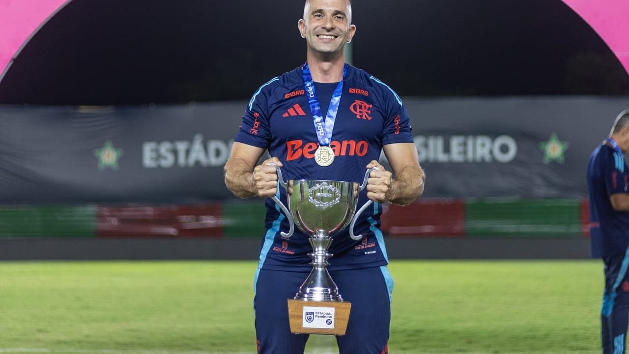 Celso Silva busca calmaria após turbulência e celebra título no Flamengo: Desde o dia um