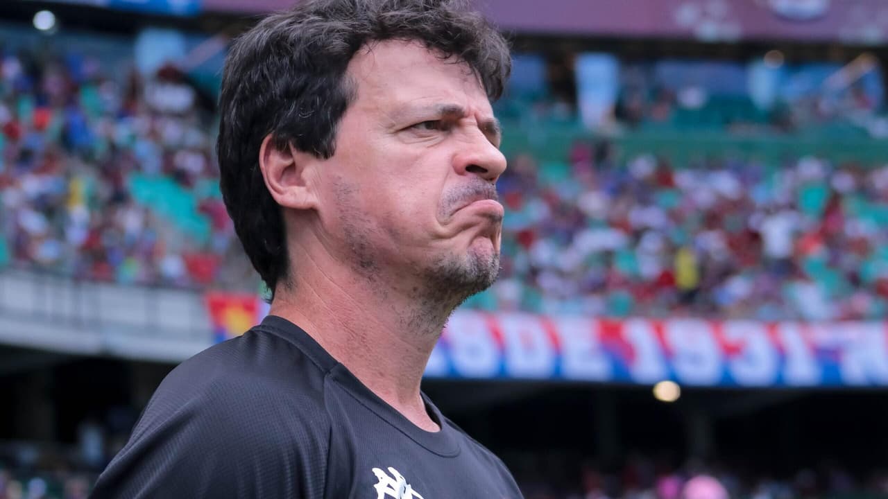 Diniz admite preocupação do Vasco com o Z-4: 'Tem que pontuar'