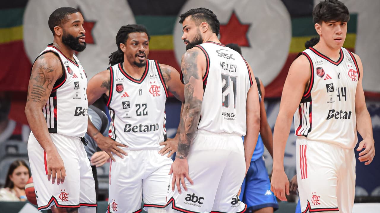 Flamengo supera susto e garante vitória sobre o Rio Claro, respirando aliviado no NBB