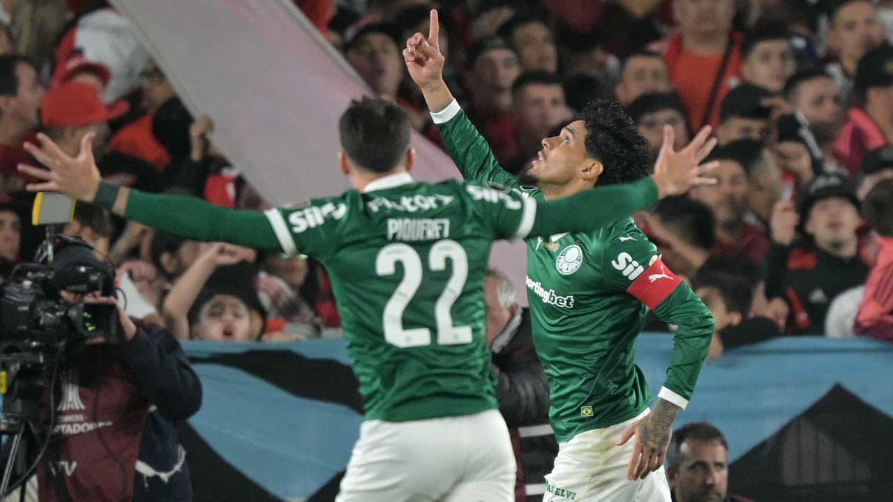 Palmeiras se preocupa com convocados em duelo decisivo contra o Flamengo no Brasileirão