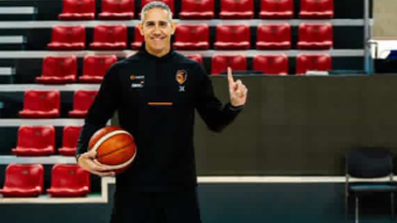 José Neto, multicampeão pelo Flamengo, conta desafios do basquete em meio ao crescimento na Mongólia