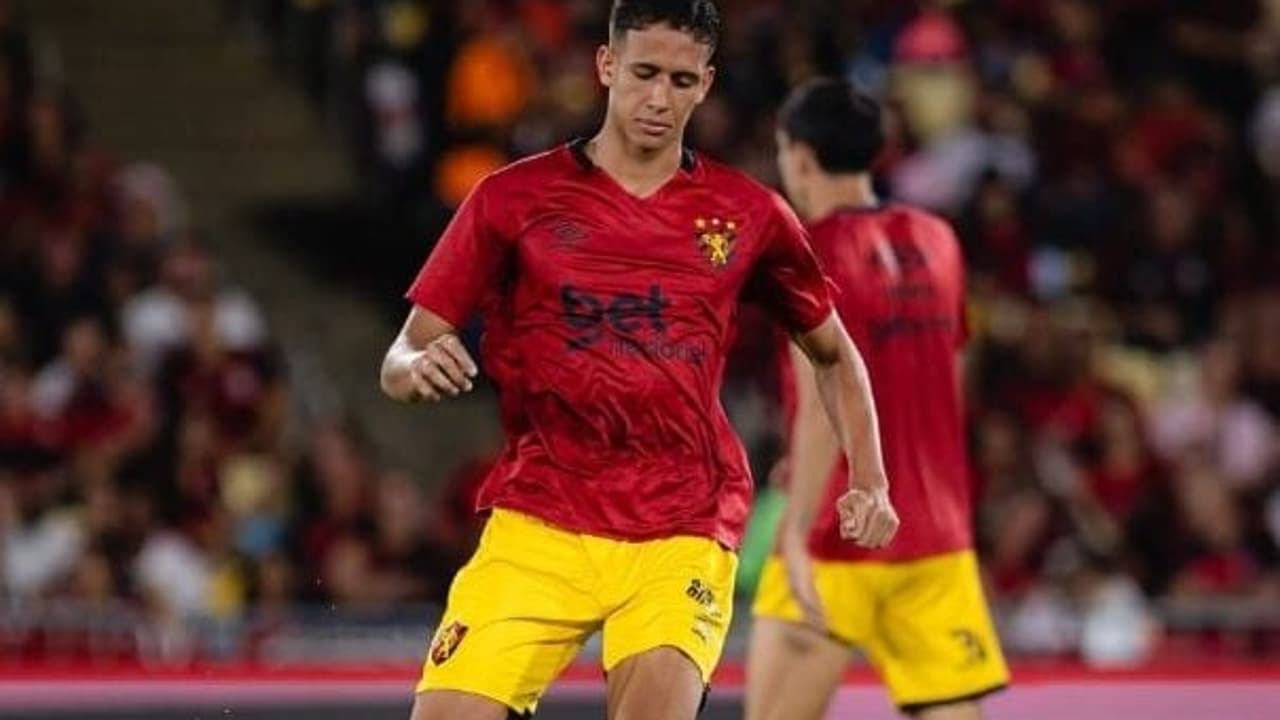 Conheça Riquelme Felipe, zagueiro a caminho do Botafogo para 2026