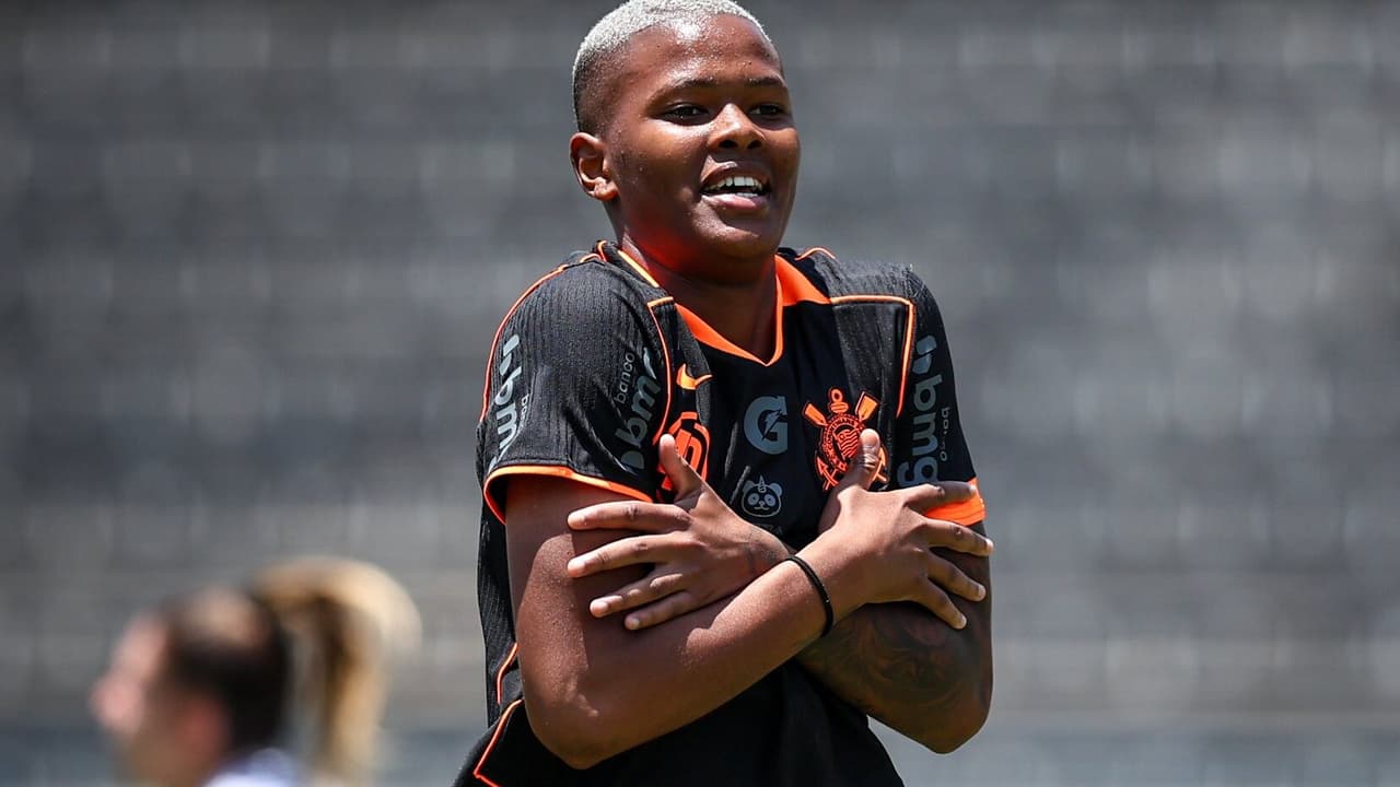 Jhonson brilha em campo, Corinthians supera São Paulo e avança para a final do Paulistão Feminino