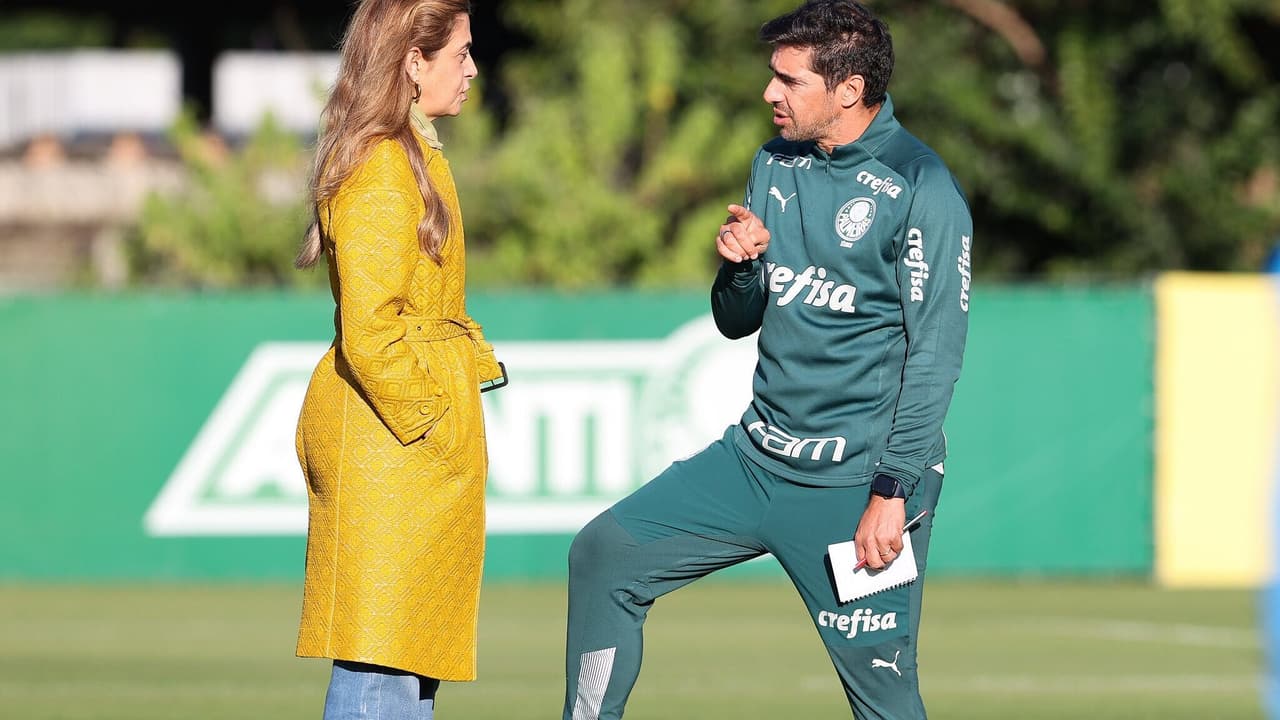 Leila Pereira reafirma apoio a Abel Ferreira, mesmo em meio a pressão pela Libertadores no Palmeiras