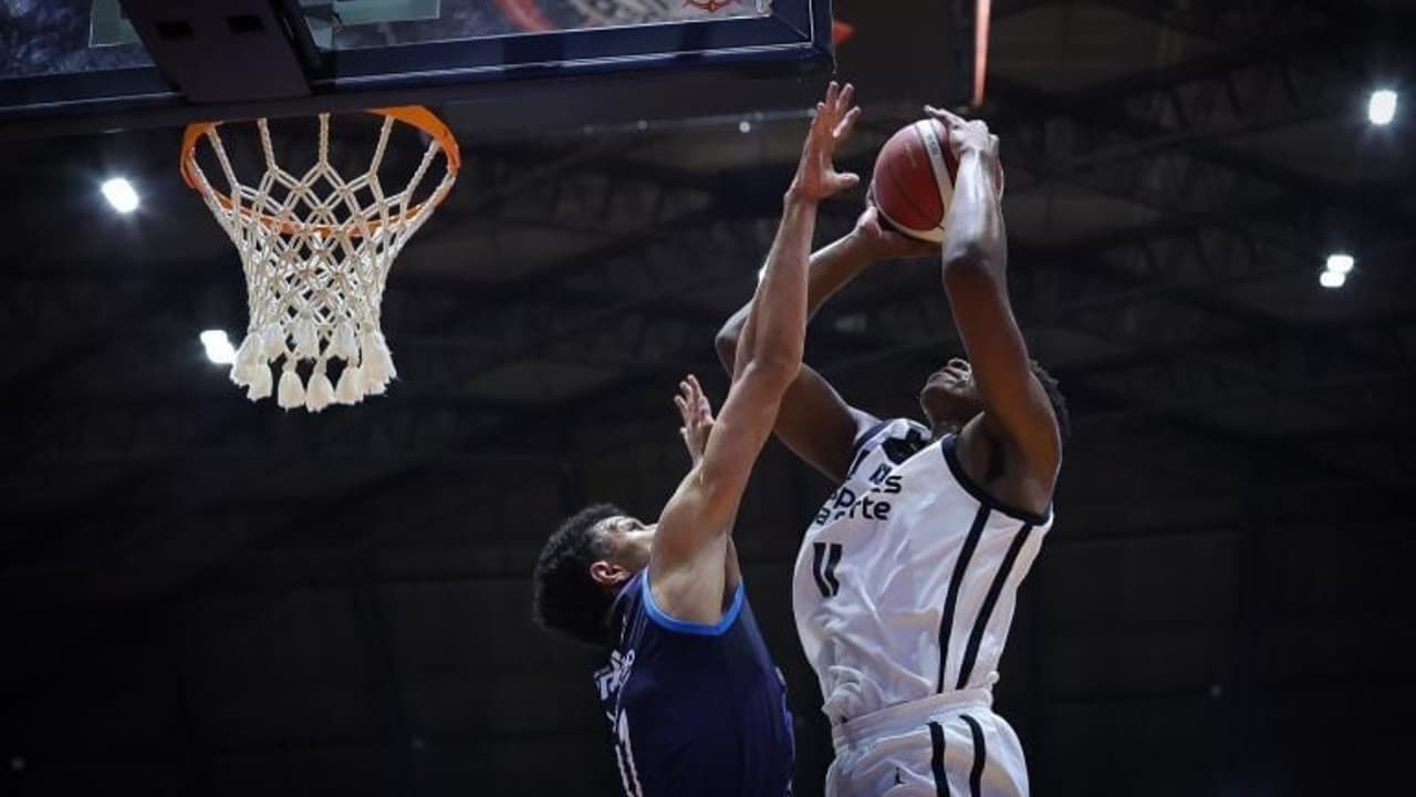 Corinthians dispara na tabela e conquista quinta vitória seguida ao vencer Pato no NBB