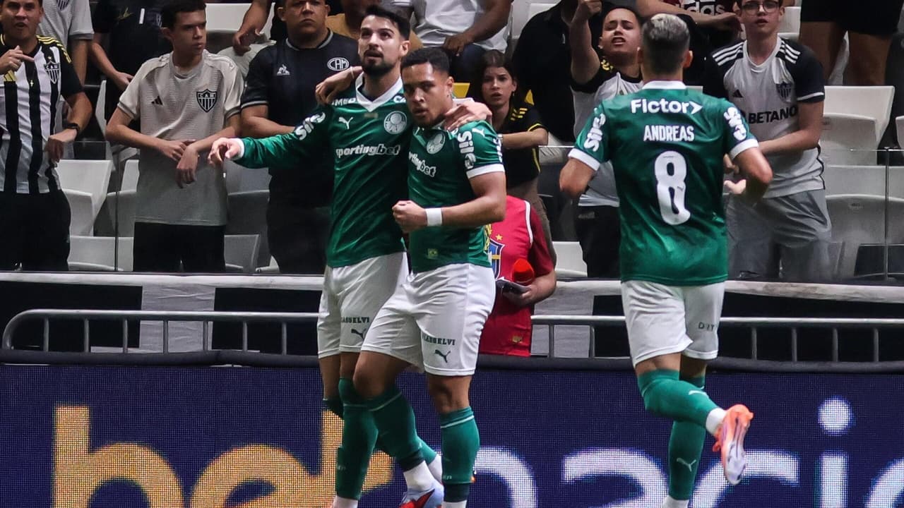Palmeiras reage com vitória sobre Atlético-MG, mas título do Brasileirão se torna impossível