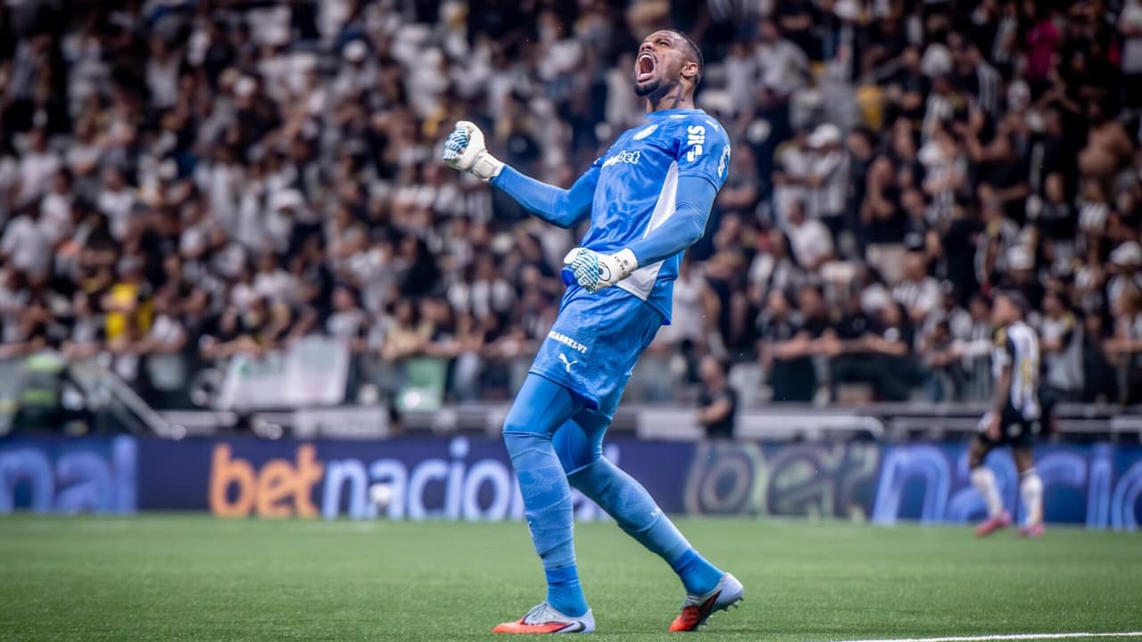 Carlos Miguel admite erros no Palmeiras e cobra desempenho do time no Brasileirão: 
