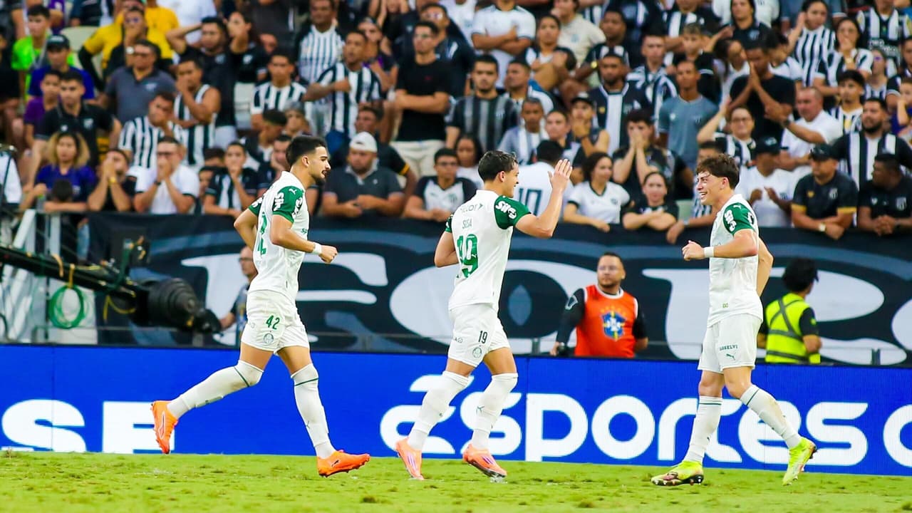 Ceará sofre virada do Palmeiras e amarga rebaixamento à Série B do Brasileirão em jogo dramático