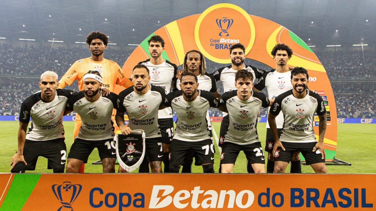 Corinthians é elogiado, mas jornalista alerta: time 