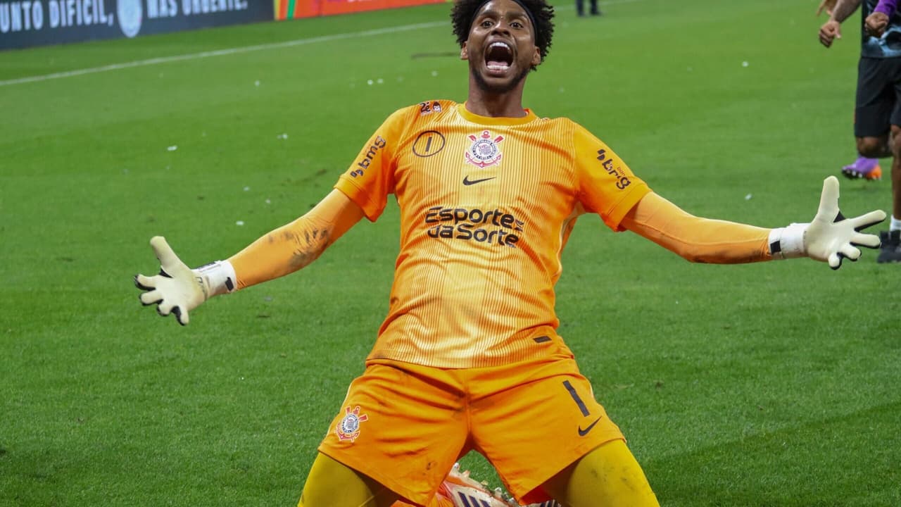 Hugo Souza brilha como herói contra o Corinthians e alimenta sonho da seleção para a Copa do Mundo