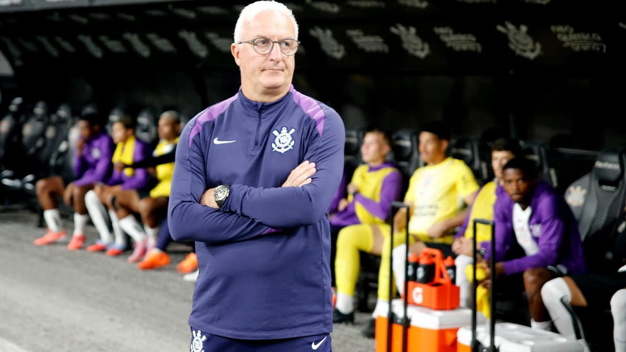 Dorival Júnior admite má atuação do Corinthians e afirma: 