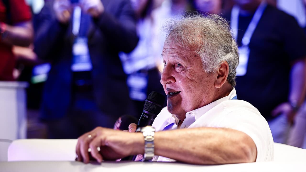Incidente em Paris: Zico relembra episódio inesperado e dispara Ninguém morre nos devendo