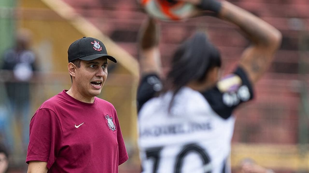 Piccinato afirma estar em busca de melhorias no Corinthians após vice no Paulistão: 